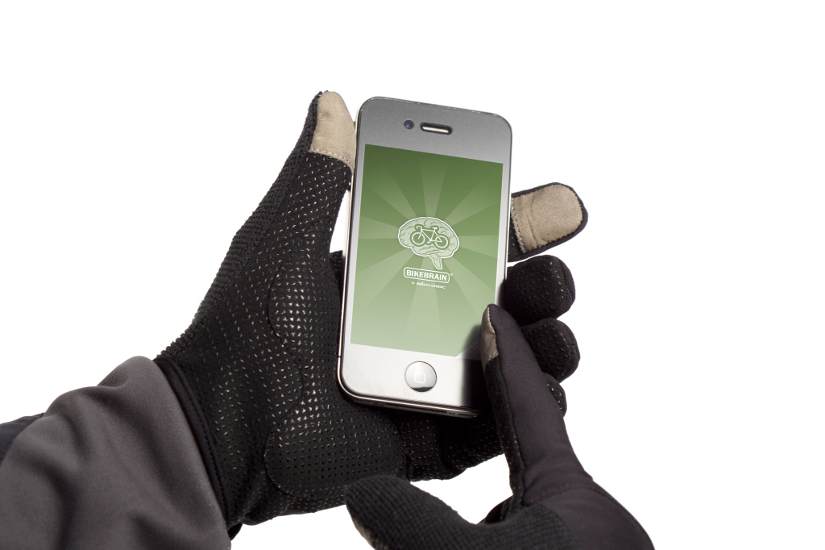 biologic-cipher-gloves-iphone4-550h